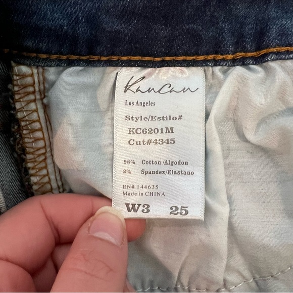 KanCan Los Angeles Jeans, Size 3 / 25 waist, distressed light wash, ankle fringe - Picture 7 of 7